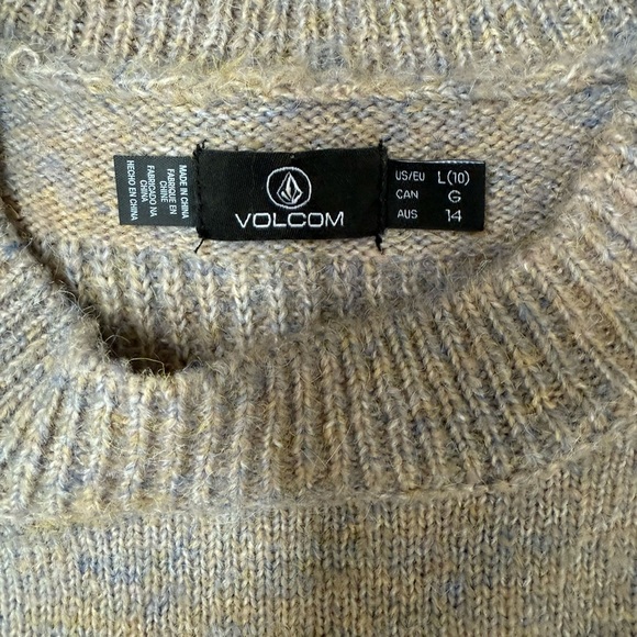 VOLCOM beige and blue Sweater - Picture 2 of 7
